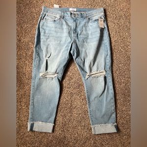 NWT Womens Denizen From Levi’s Boyfriend Jeans Size 16